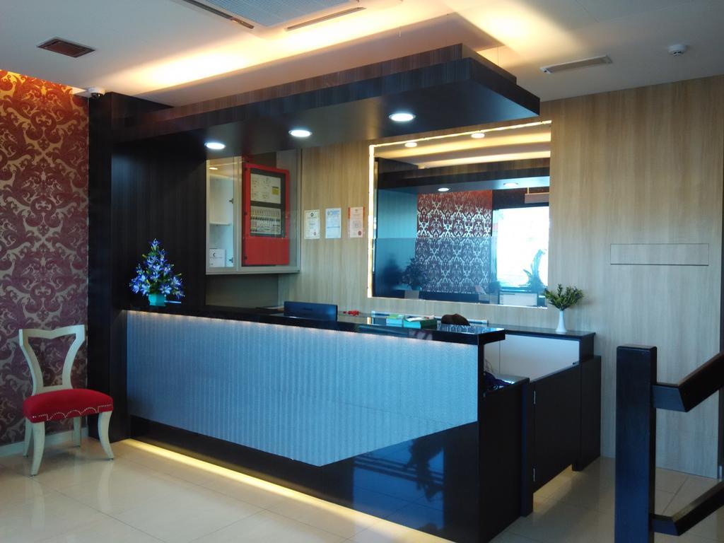 Ampang Inn Hotel Bagian luar foto