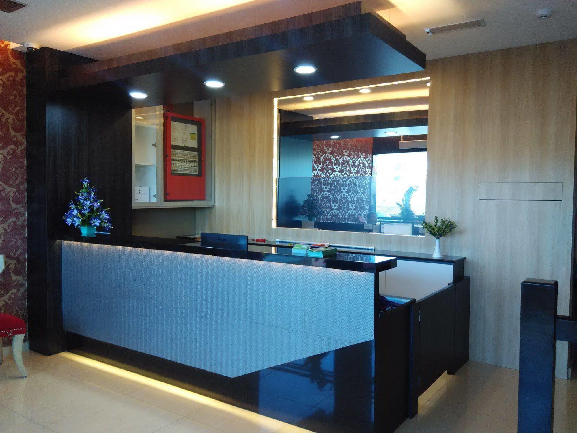 Ampang Inn Hotel Bagian luar foto